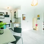 Kompaktes Mit Parkplatz & Top-anbindung - Ideal Fuer Kurzaufenthalte