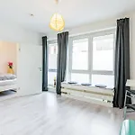 Daire Kompaktes Mit Parkplatz & Top-anbindung - Ideal Fuer Kurzaufenthalte Magdeburg