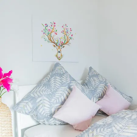 Lägenhet Kompaktes Mit Parkplatz & Top-anbindung - Ideal Fuer Kurzaufenthalte *