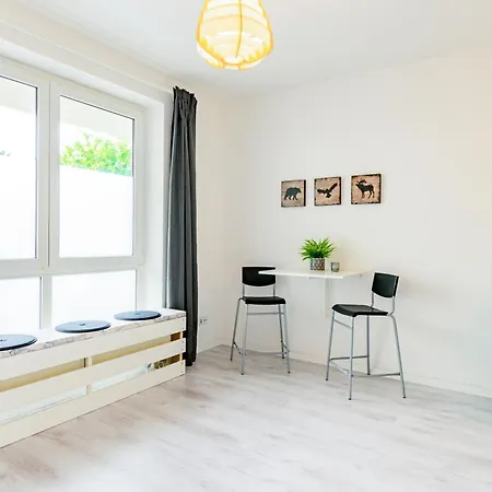 Kompaktes Mit Parkplatz & Top-anbindung - Ideal Fuer Kurzaufenthalte Lägenhet *