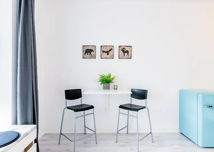 Kompaktes Mit Parkplatz & Top-anbindung - Ideal Fuer Kurzaufenthalte Lägenhet